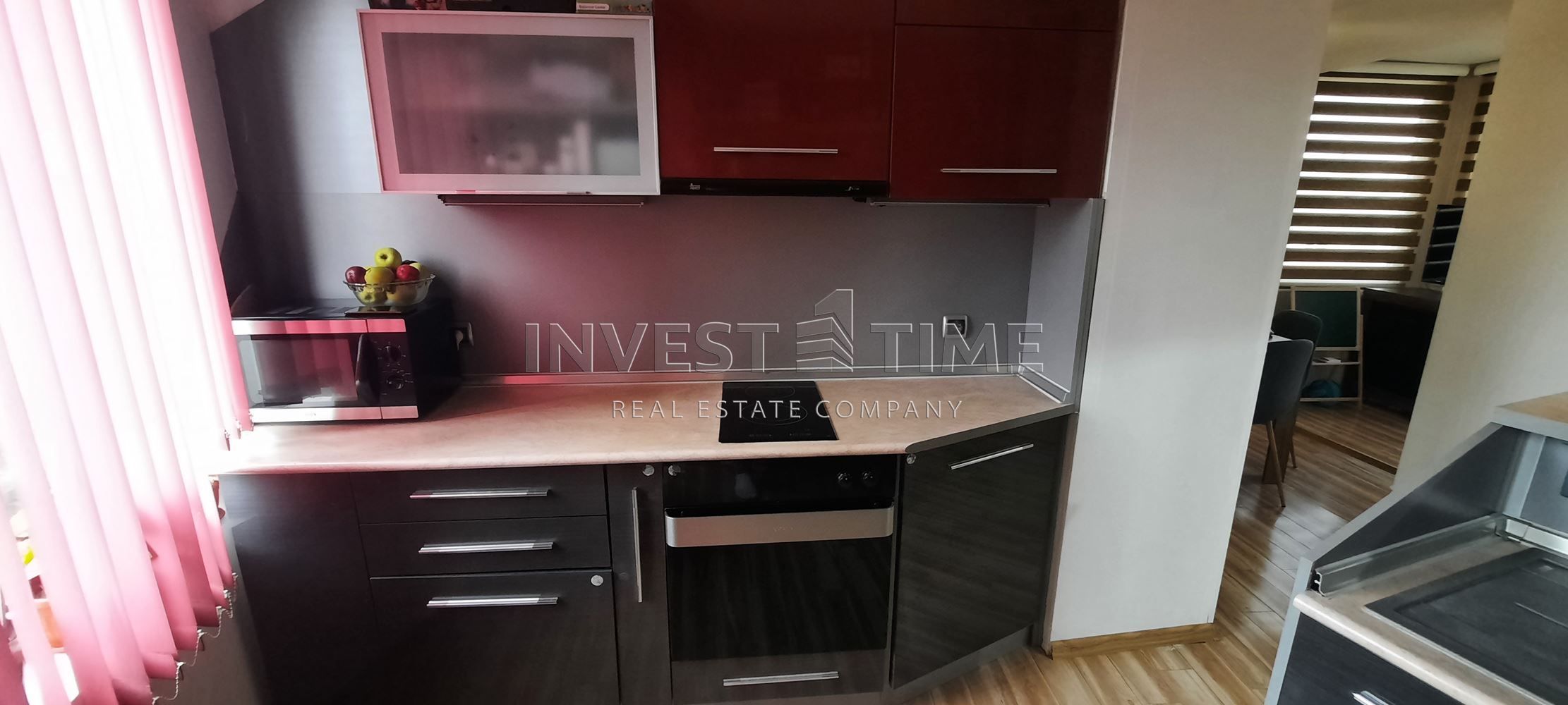 Двустаен апартамент в Варна, Конфуто - 60 кв.м за 1325 €/кв.м - Снимка #2