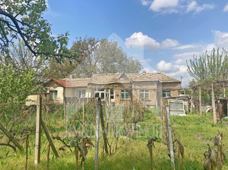 Къща в Нови пазар - 55 кв.м за 910 €/кв.м - Снимка #2
