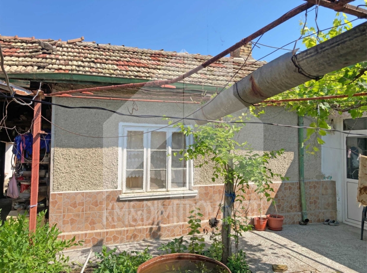 Къща в Нови пазар - 87 кв.м за 863 €/кв.м - Снимка #4