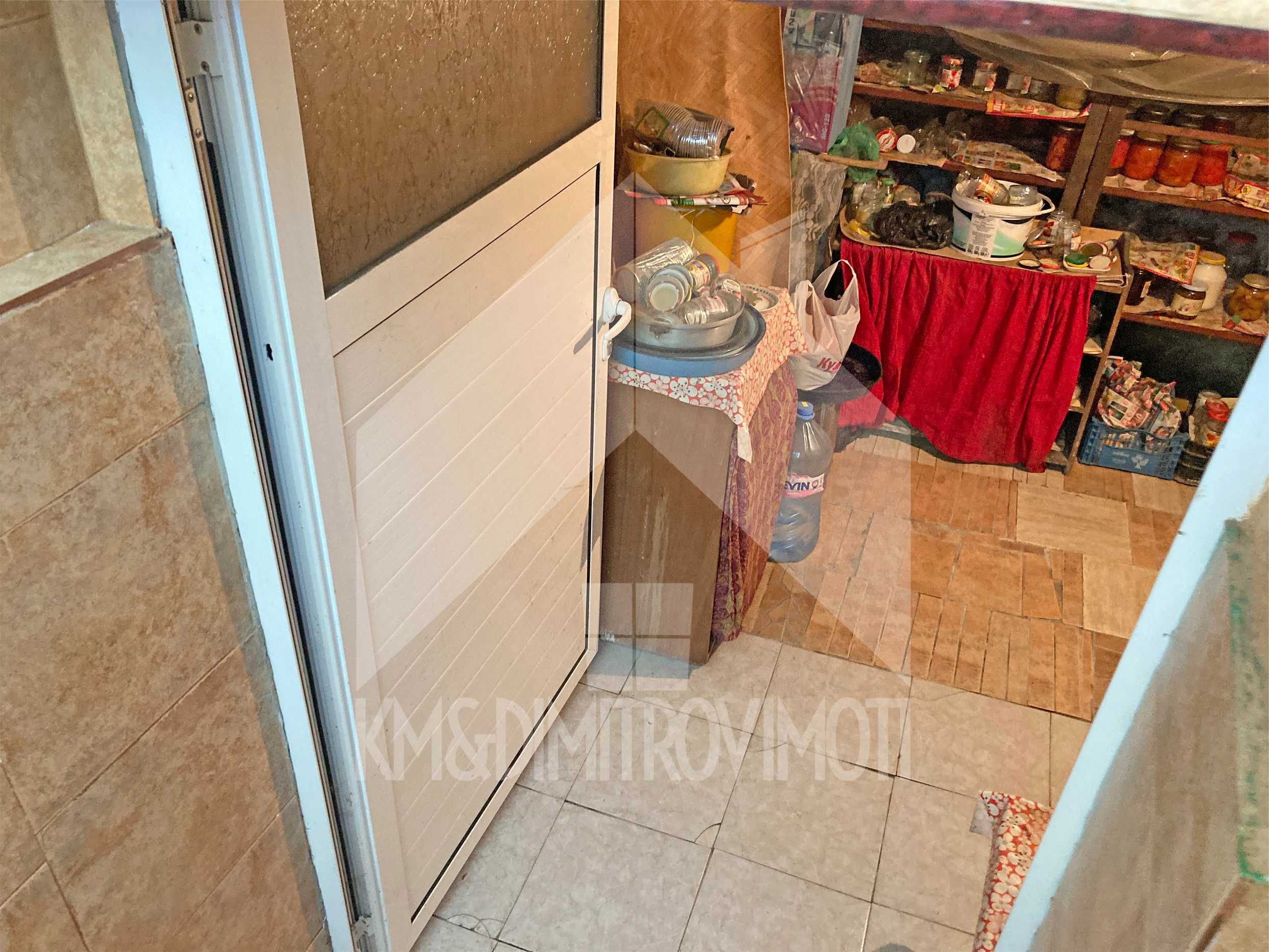 Къща в Нови пазар - 87 кв.м за 863 €/кв.м - Снимка #15