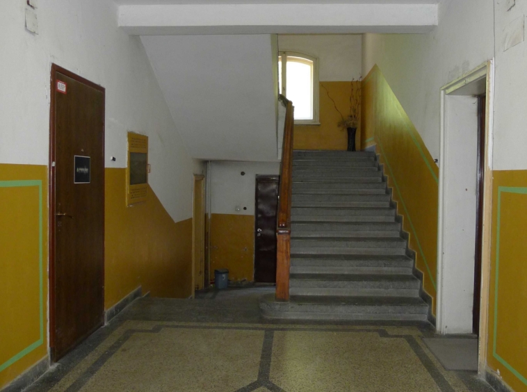 Дава се под наем Тристаен апартамент в София, Славия - 83 кв.м за 1000лв € - Снимка #12