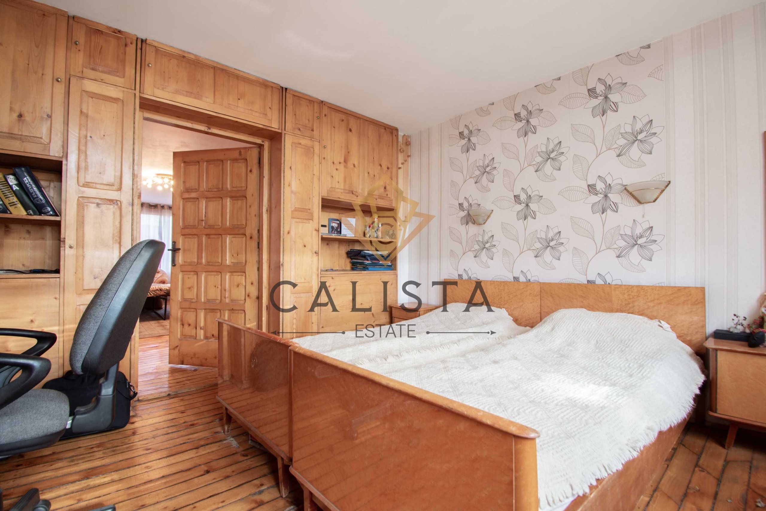 Дава се под наем Тристаен апартамент в София, Център - 100 кв.м за 475 € - Снимка #8