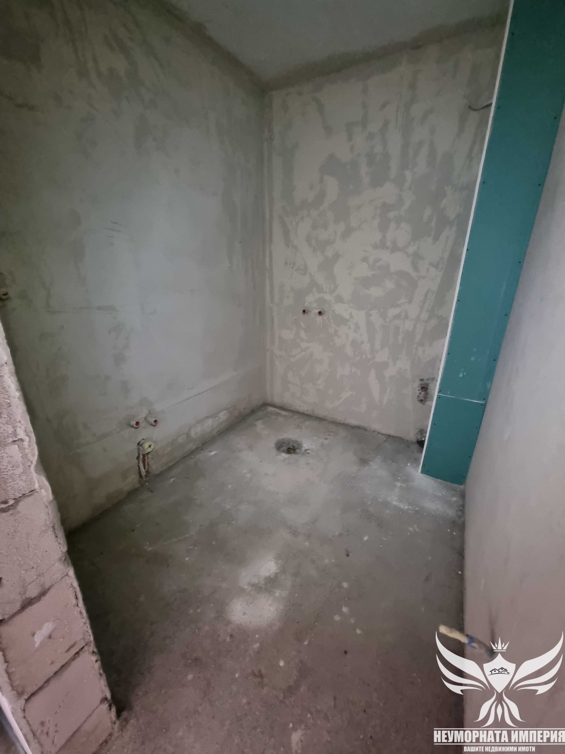 Четиристаен апартамент в Асеновград - 182 кв.м за 687 €/кв.м - Снимка #19