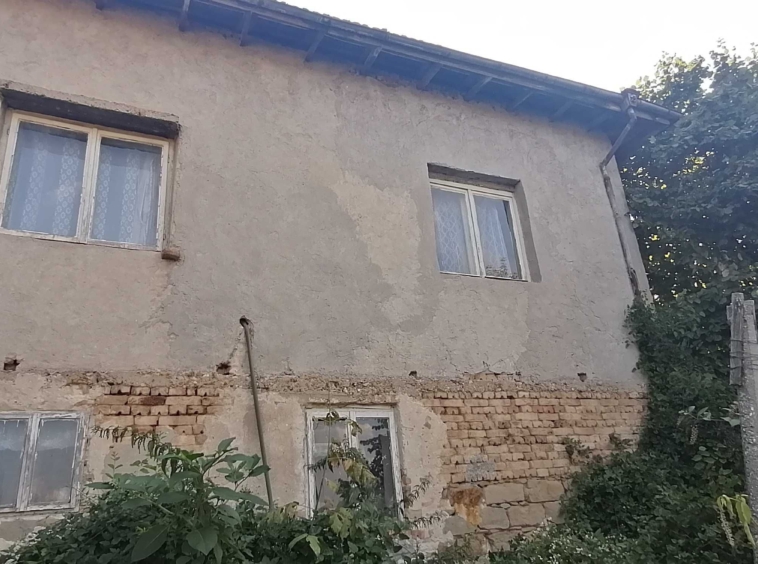 Къща в Велики Преслав - 120 кв.м за 584 €/кв.м - Снимка #3