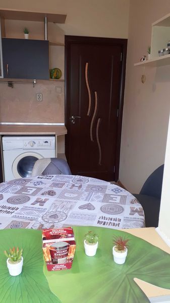Дава се под наем Многостаен апартамент в Варна, Цветен квартал - 80 кв.м за 450 € - Снимка #6