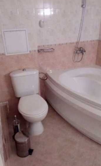 Дава се под наем Двустаен апартамент в София, Хладилника - 72 кв.м за 550 € - Снимка #4