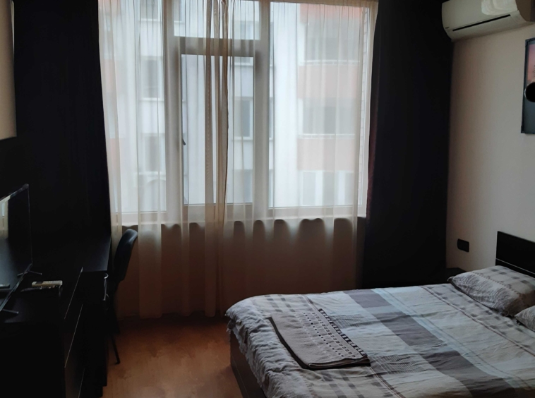 Дава се под наем Двустаен апартамент в Велико Търново, Център - 100 кв.м за 200лв € - Снимка #1