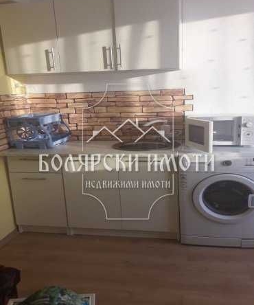 Дава се под наем Едностаен апартамент в Велико Търново, Бузлуджа - 20 кв.м за 200лв € - Снимка #1