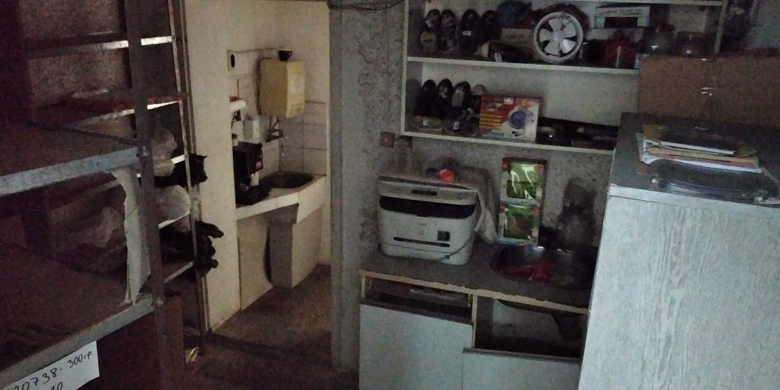 Дава се под наем Магазин в Шумен, Болницата - 150 кв.м за 1500лв € - Снимка #12