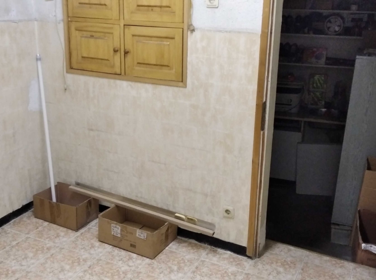 Дава се под наем Магазин в Шумен, Болницата - 150 кв.м за 1500лв € - Снимка #13