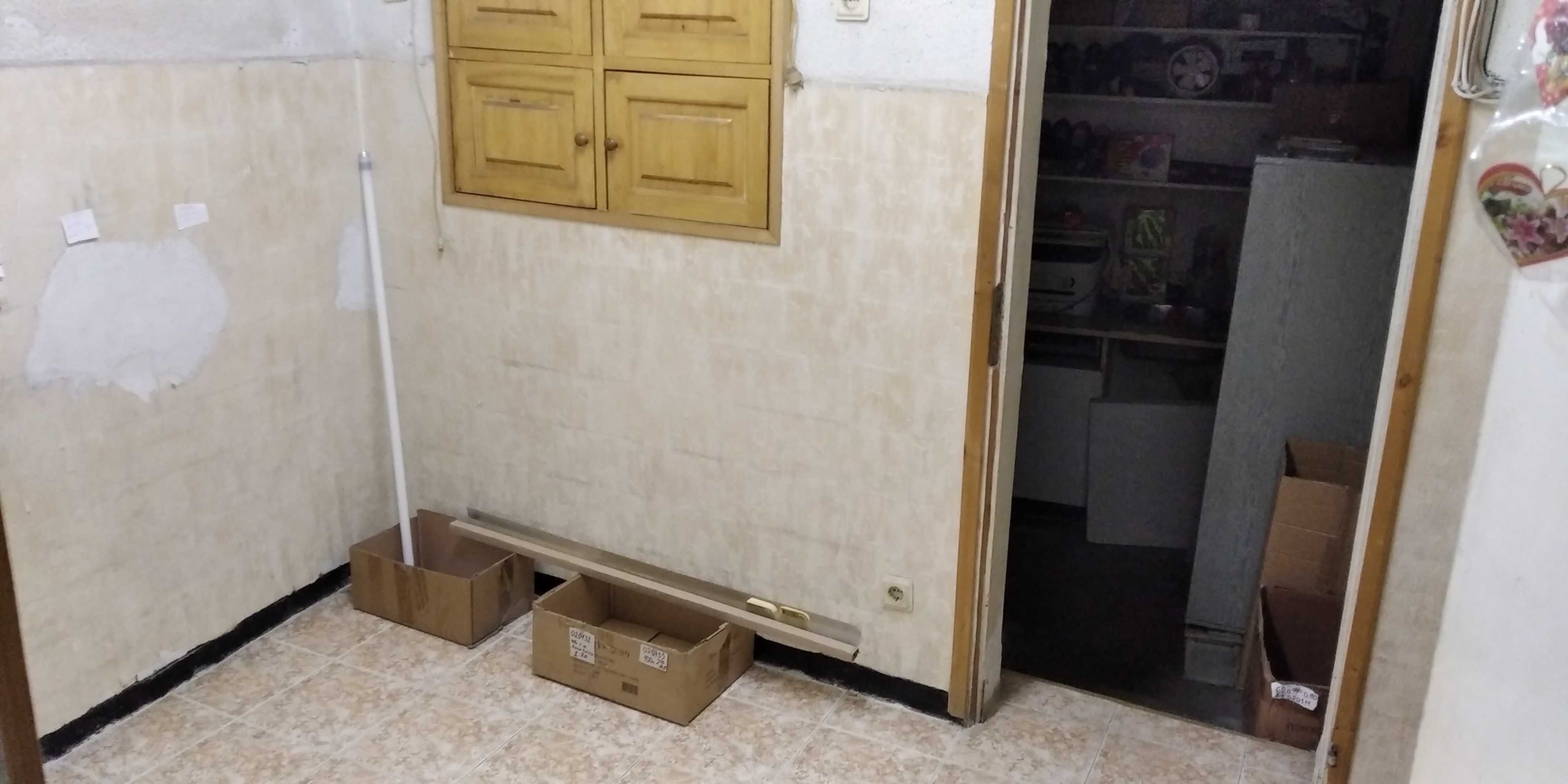 Дава се под наем Магазин в Шумен, Болницата - 150 кв.м за 1500лв € - Снимка #13