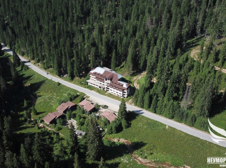 Хотел в к.к. Пампорово - 4480 кв.м за 80 €/кв.м - Снимка #4