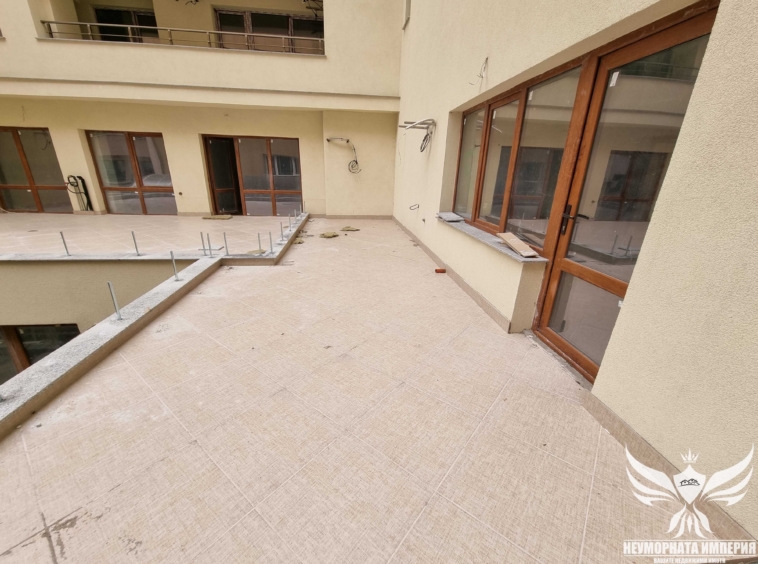 Четиристаен апартамент в Асеновград - 182 кв.м за 687 €/кв.м - Снимка #18