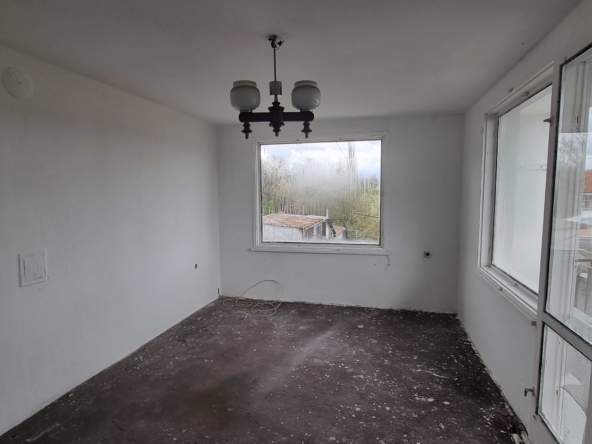 Етаж от къща в Разград, Житница - 102 кв.м за 1765 €/кв.м - Снимка #1