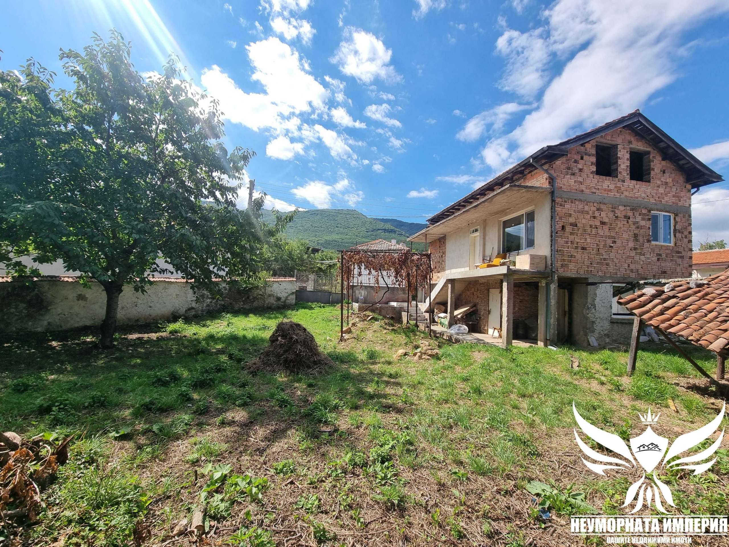 Къща в с. Горнослав, Област Пловдив - 192 кв.м за 375 €/кв.м - Снимка #9