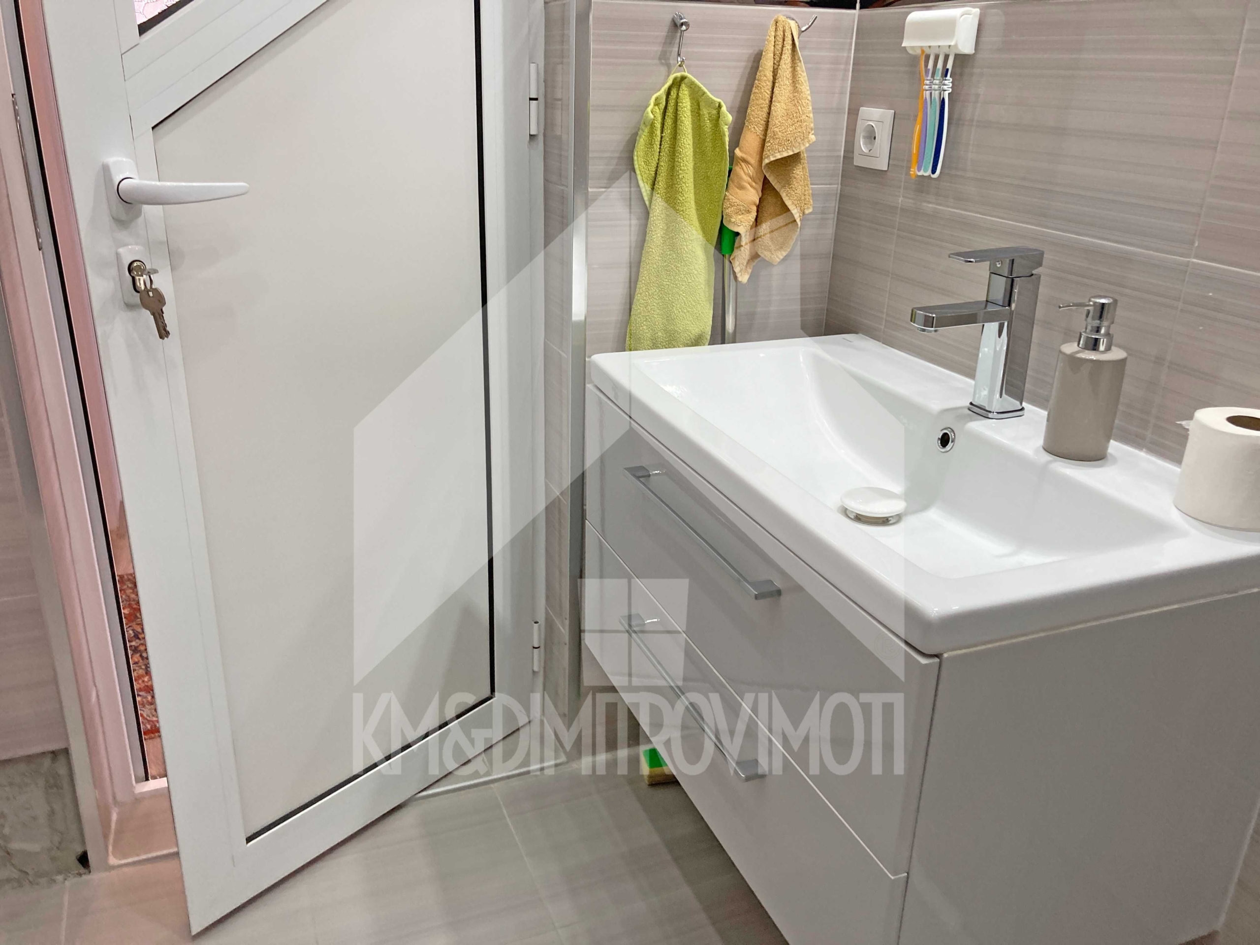 Четиристаен апартамент в Нови пазар - 90 кв.м за 1444 €/кв.м - Снимка #13
