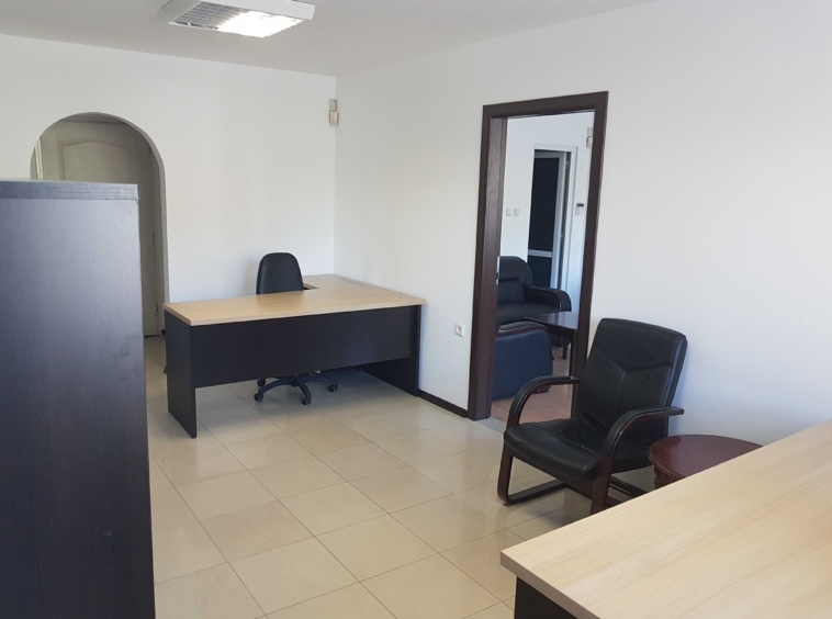 Дава се под наем Офис в София, Лозенец - 94 кв.м за 870 € - Снимка #7