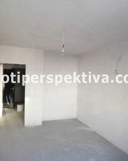 Двустаен апартамент в Пловдив, Кючук Париж - 71 кв.м за 1092 €/кв.м - Снимка #2
