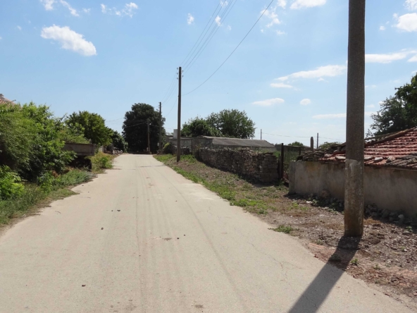 Парцел в с. Българево, Област Добрич - 2000 кв.м за 20 €/кв.м - Снимка #1