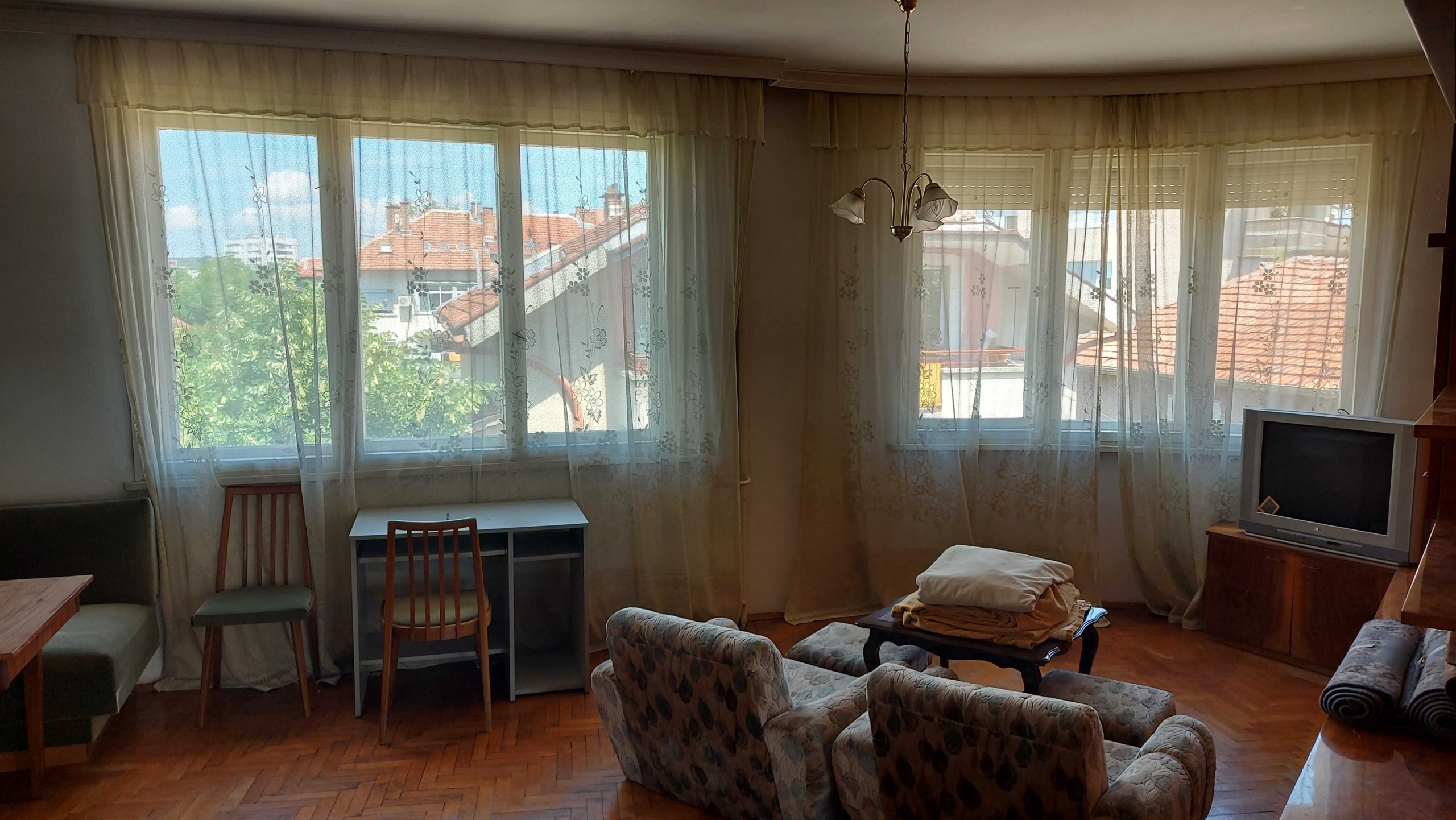 Тристаен апартамент в Плевен, Широк център - 127 кв.м за 867 €/кв.м - Снимка #3