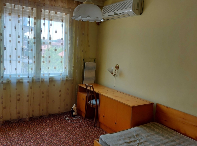 Тристаен апартамент в Плевен, Широк център - 127 кв.м за 867 €/кв.м - Снимка #9