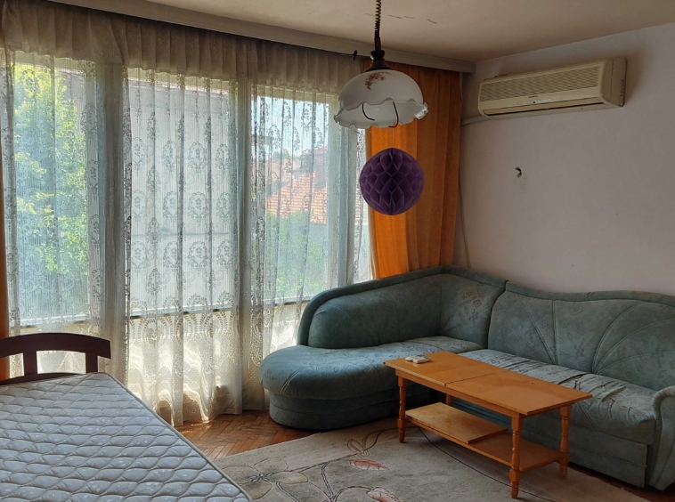 Тристаен апартамент в Плевен, Широк център - 127 кв.м за 867 €/кв.м - Снимка #11