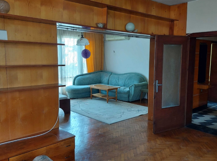Тристаен апартамент в Плевен, Широк център - 127 кв.м за 867 €/кв.м - Снимка #13