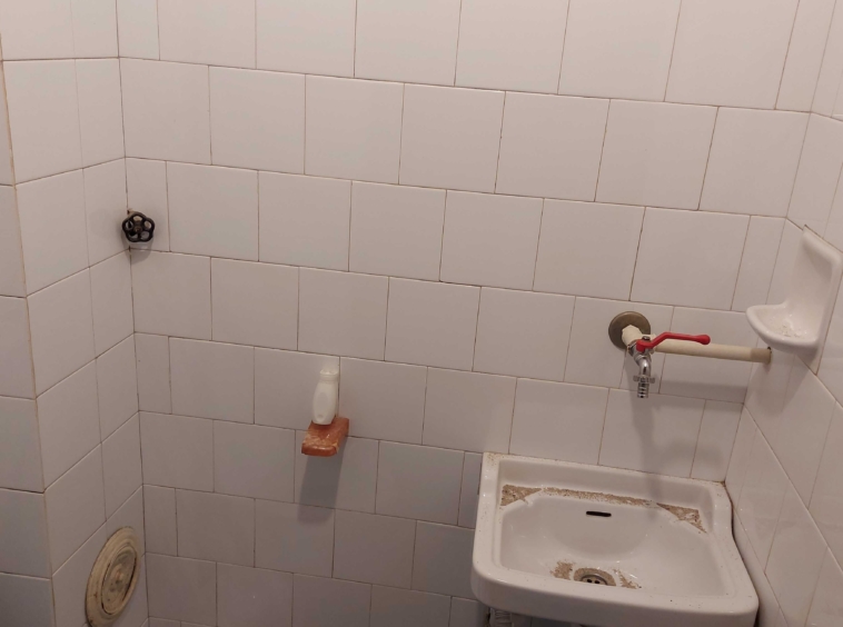 Тристаен апартамент в Плевен, Широк център - 127 кв.м за 867 €/кв.м - Снимка #16