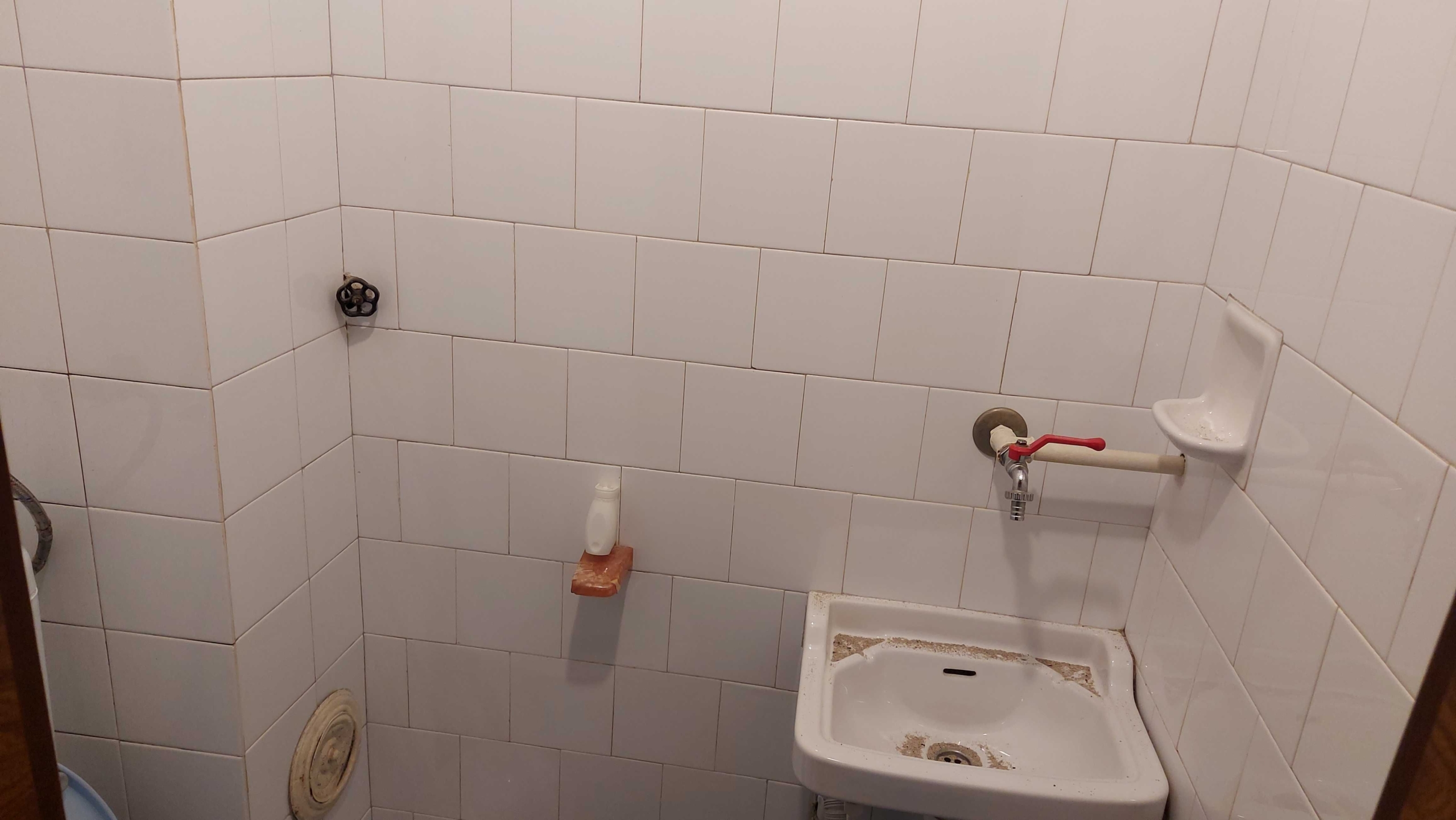 Тристаен апартамент в Плевен, Широк център - 127 кв.м за 867 €/кв.м - Снимка #16