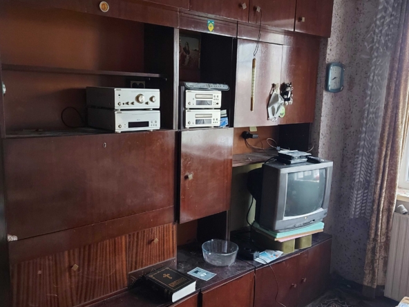 Етаж от къща в Плевен, Идеален център - 110 кв.м за 728 €/кв.м - Снимка #1