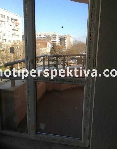 Двустаен апартамент в Пловдив, Кючук Париж - 71 кв.м за 1092 €/кв.м - Снимка #5