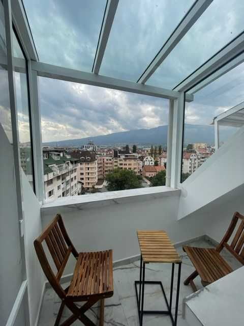 Дава се под наем Тристаен апартамент в София, Хладилника - 80 кв.м за 950 € - Снимка #13