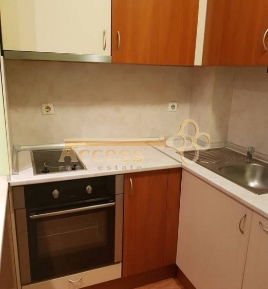 Дава се под наем Двустаен апартамент в Варна, Левски - 70 кв.м за 500лв € - Снимка #2