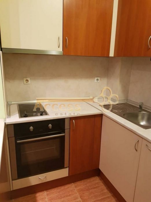 Дава се под наем Двустаен апартамент в Варна, Левски - 70 кв.м за 500лв € - Снимка #2