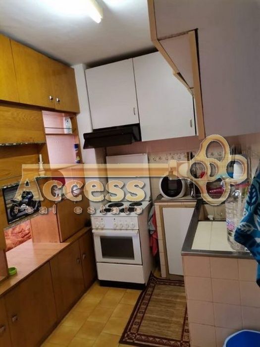 Дава се под наем Тристаен апартамент в Варна, ВИНС - 120 кв.м за 500лв € - Снимка #3