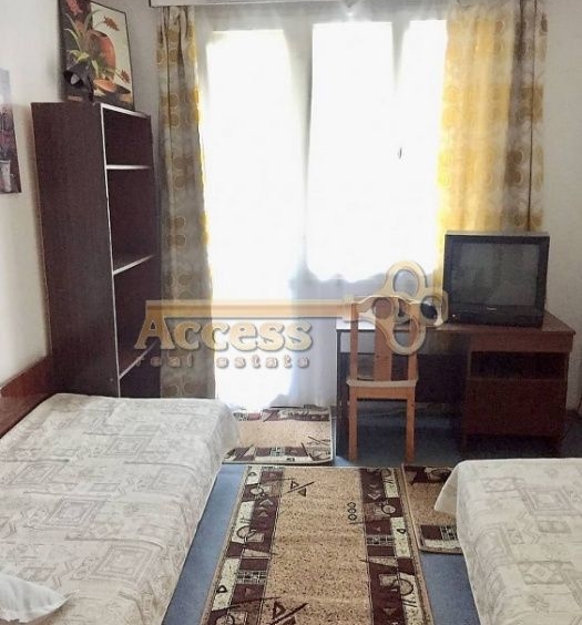 Дава се под наем Тристаен апартамент в Варна, Нептун - 60 кв.м за 400лв € - Снимка #2