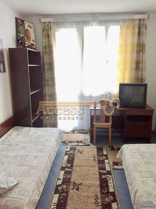 Дава се под наем Тристаен апартамент в Варна, Нептун - 60 кв.м за 400лв € - Снимка #2