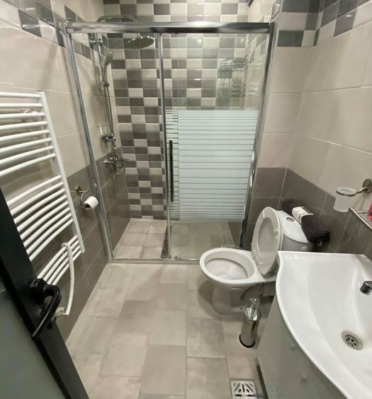 Дава се под наем Двустаен апартамент в Пловдив, Кършияка - 65 кв.м за 250 € - Снимка #10