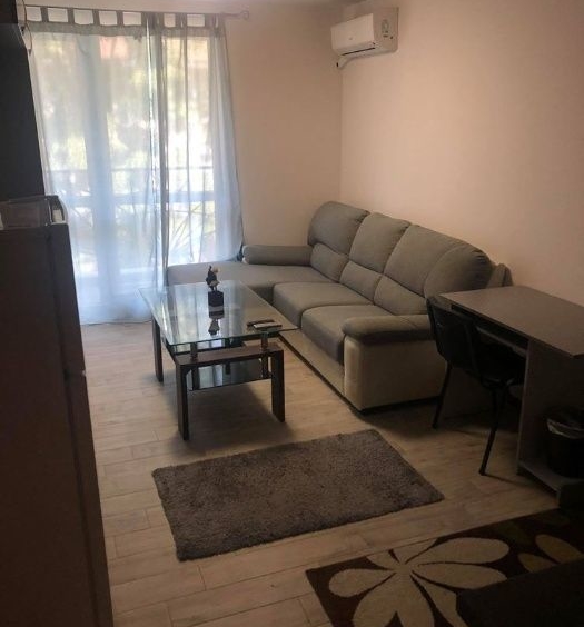 Дава се под наем Едностаен апартамент в Пловдив, Център - 40 кв.м за 175 € - Снимка #2