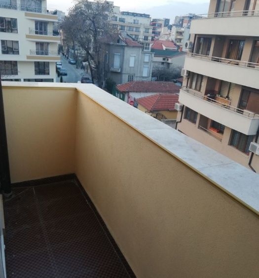 Дава се под наем Тристаен апартамент в Пловдив, Кършияка - 75 кв.м за 250 € - Снимка #10