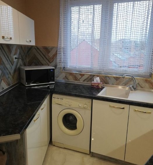 Дава се под наем Тристаен апартамент в Пловдив, Кършияка - 75 кв.м за 250 € - Снимка #11