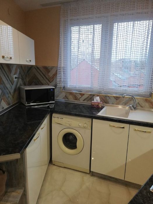 Дава се под наем Тристаен апартамент в Пловдив, Кършияка - 75 кв.м за 250 € - Снимка #11
