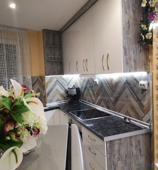 Дава се под наем Тристаен апартамент в Пловдив, Кършияка - 75 кв.м за 250 € - Снимка #13