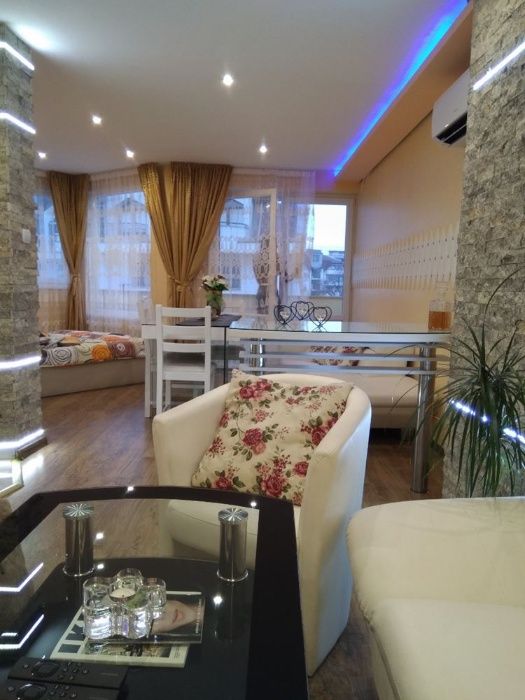 Дава се под наем Тристаен апартамент в Пловдив, Кършияка - 75 кв.м за 250 € - Снимка #14