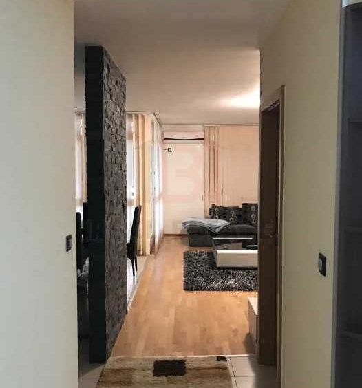 Дава се под наем Тристаен апартамент в Пловдив, Съдийски - 78 кв.м за 200 € - Снимка #2