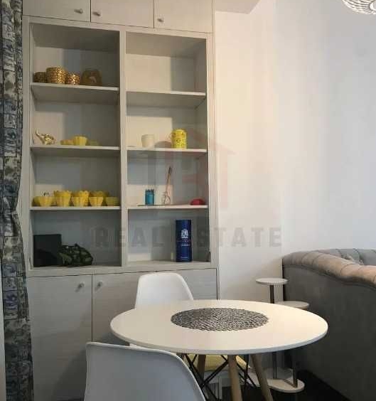 Дава се под наем Четиристаен апартамент в Пловдив, Център - 95 кв.м за 225 € - Снимка #5
