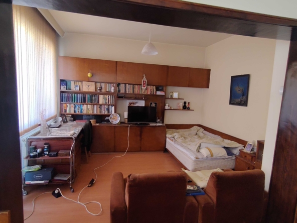 Четиристаен апартамент в Перник, Център - 115 кв.м за 827 €/кв.м - Снимка #1