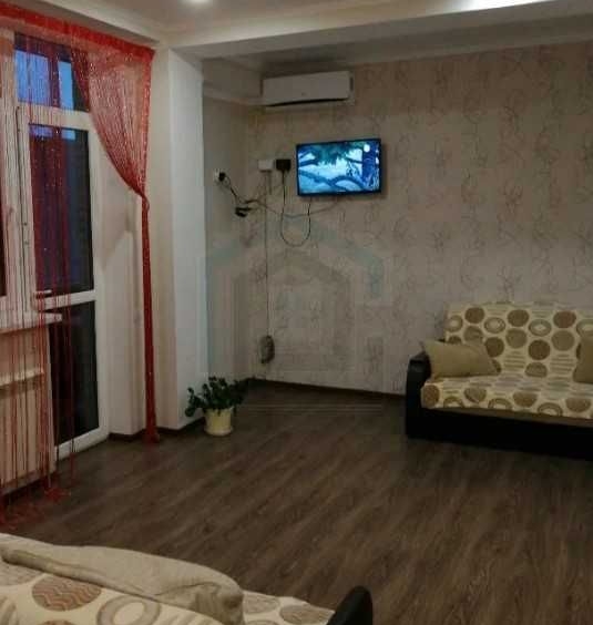 Дава се под наем Едностаен апартамент в Пловдив, Тракия - 50 кв.м за 260лв € - Снимка #2