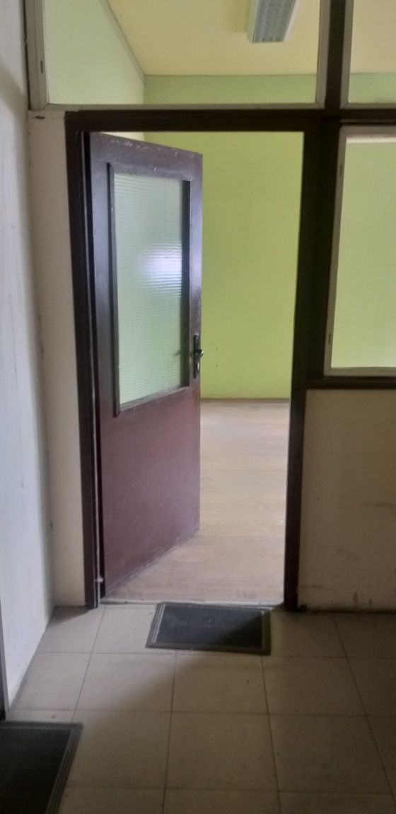 Дава се под наем Склад в Пловдив, Индустриална зона - Север - 72 кв.м за 400лв € - Снимка #3