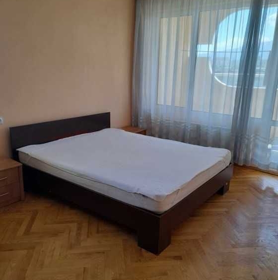 Дава се под наем Четиристаен апартамент в София, Света Троица - 120 кв.м за 979лв € - Снимка #5
